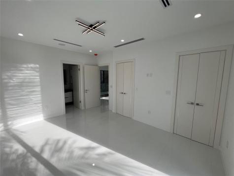 5001 NE 27th Avenue Lighthouse Point FL 33064