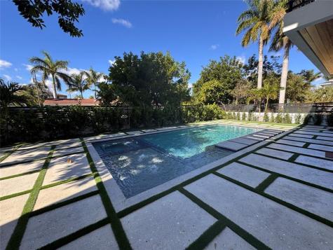 5001 NE 27th Avenue Lighthouse Point FL 33064