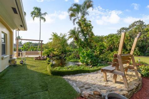 5973 SW 54th Court Davie FL 33314