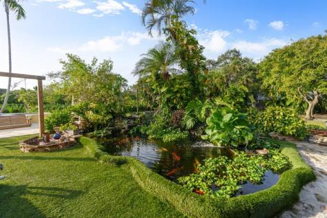 5973 SW 54th Court Davie FL 33314