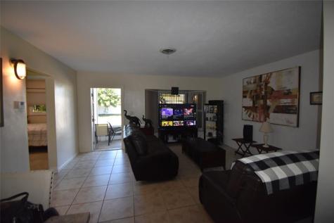 4250 NW 49th Terrace Lauderdale Lakes FL 33319