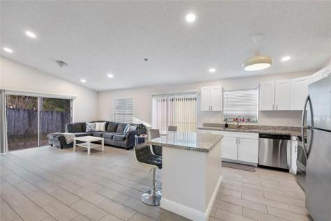 6762 Fern Place Margate FL 33063