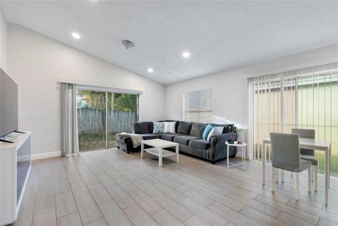 6762 Fern Place Margate FL 33063