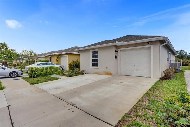 4332 NW 1st Terrace Deerfield Beach FL 33064