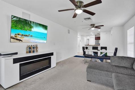 4332 NW 1st Terrace Deerfield Beach FL 33064