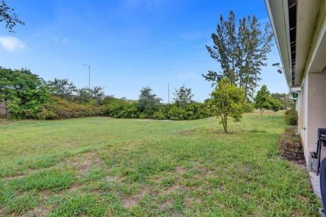 4332 NW 1st Terrace Deerfield Beach FL 33064