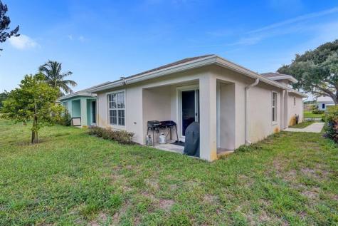 4332 NW 1st Terrace Deerfield Beach FL 33064