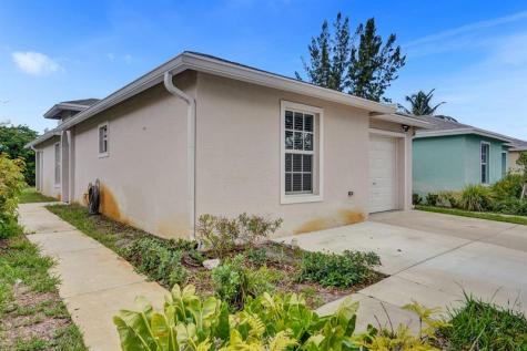 4332 NW 1st Terrace Deerfield Beach FL 33064
