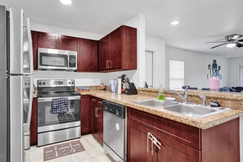4332 NW 1st Terrace Deerfield Beach FL 33064