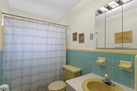 1577 NE 49th Street Oakland Park FL 33334