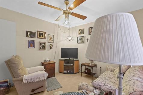 1577 NE 49th Street Oakland Park FL 33334