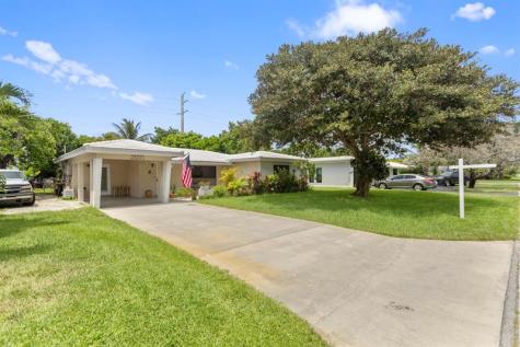 1577 NE 49th Street Oakland Park FL 33334