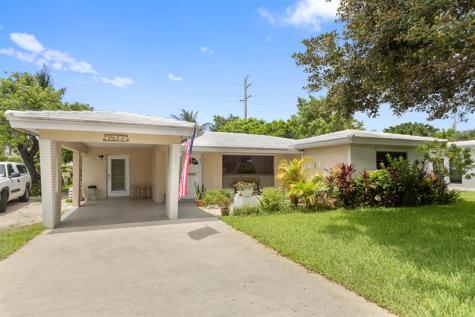 1577 NE 49th Street Oakland Park FL 33334