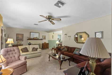 1577 NE 49th Street Oakland Park FL 33334