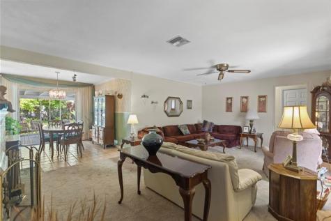 1577 NE 49th Street Oakland Park FL 33334