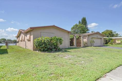 8720 Pasadena Boulevard Pembroke Pines FL 33024