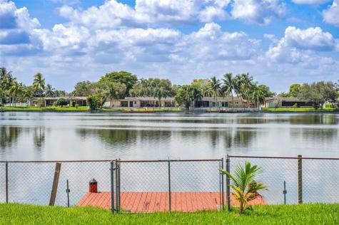8720 Pasadena Boulevard Pembroke Pines FL 33024