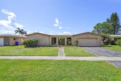 8720 Pasadena Boulevard Pembroke Pines FL 33024