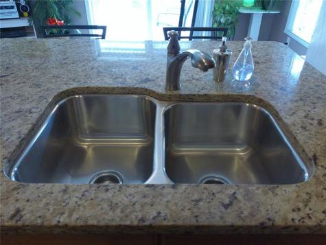 4600 NW 43rd Street Lauderdale Lakes FL 33319