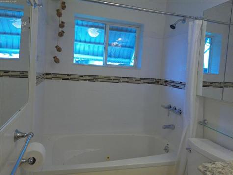 4600 NW 43rd Street Lauderdale Lakes FL 33319