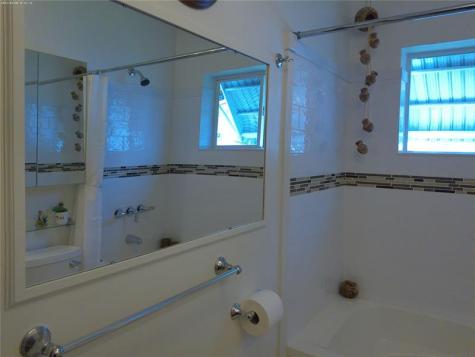4600 NW 43rd Street Lauderdale Lakes FL 33319