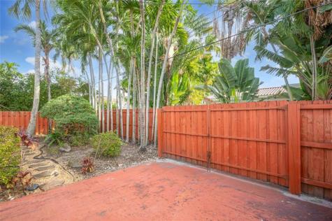 1230 Hollywood Boulevard Hollywood FL 33019