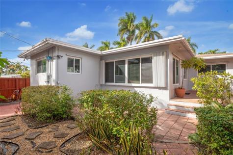 1230 Hollywood Boulevard Hollywood FL 33019
