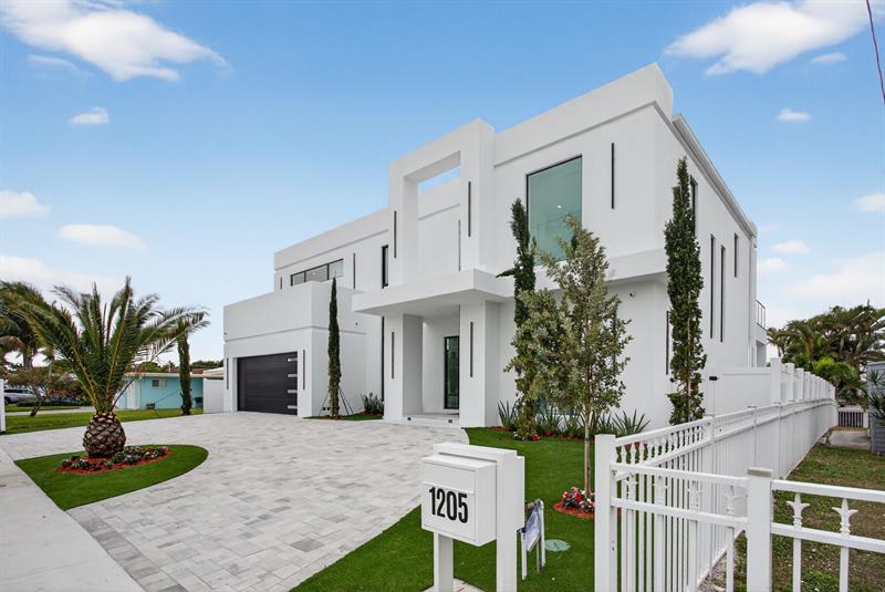 1205 Avocado Isle Fort Lauderdale FL 33315