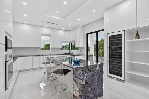 1205 Avocado Isle Fort Lauderdale FL 33315