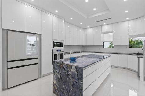 1205 Avocado Isle Fort Lauderdale FL 33315