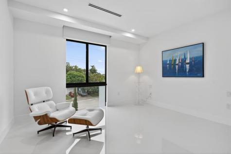 1205 Avocado Isle Fort Lauderdale FL 33315