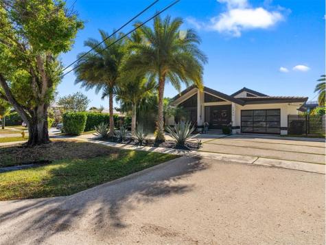 2430 NE 49th Street Lighthouse Point FL 33064