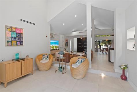 2430 NE 49th Street Lighthouse Point FL 33064