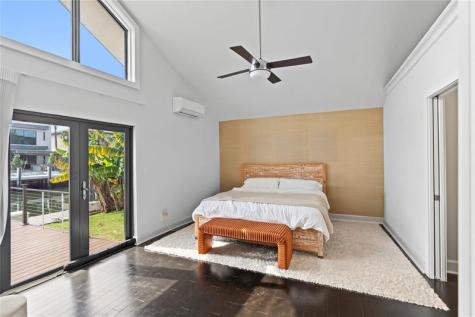 2430 NE 49th Street Lighthouse Point FL 33064