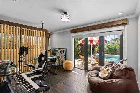 2430 NE 49th Street Lighthouse Point FL 33064