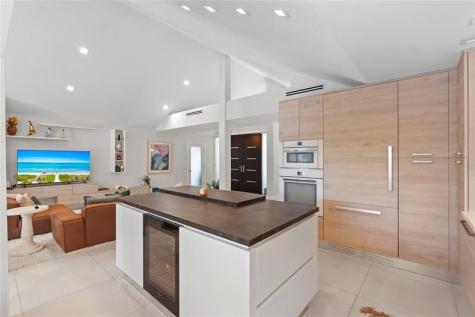 2430 NE 49th Street Lighthouse Point FL 33064