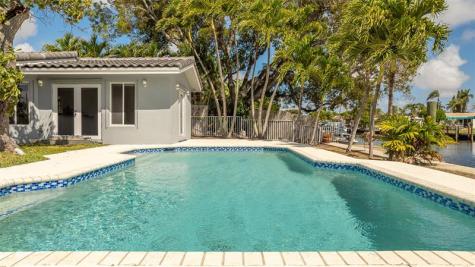 360 SE 5th Avenue Pompano Beach FL 33060