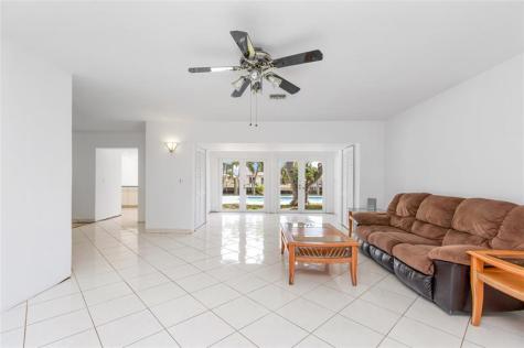 360 SE 5th Avenue Pompano Beach FL 33060