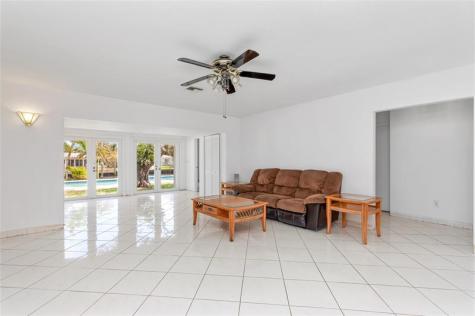 360 SE 5th Avenue Pompano Beach FL 33060