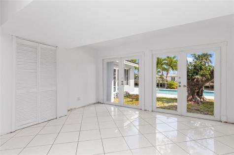 360 SE 5th Avenue Pompano Beach FL 33060