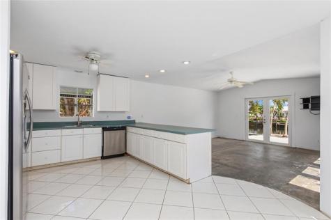 360 SE 5th Avenue Pompano Beach FL 33060