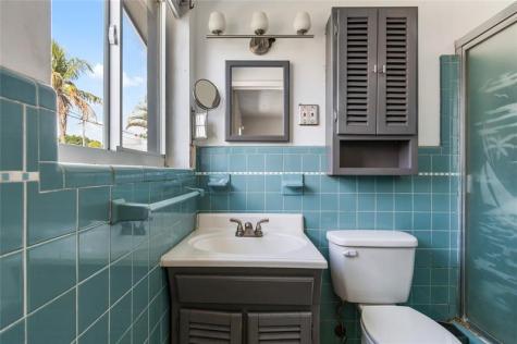 360 SE 5th Avenue Pompano Beach FL 33060