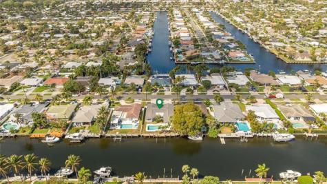 360 SE 5th Avenue Pompano Beach FL 33060