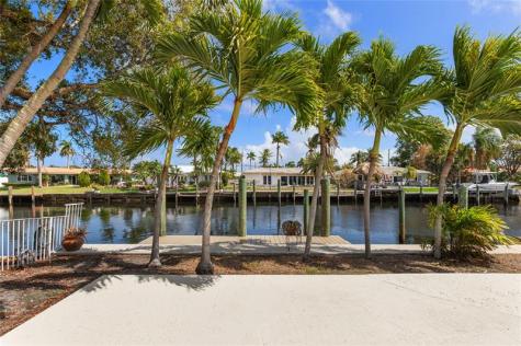 360 SE 5th Avenue Pompano Beach FL 33060
