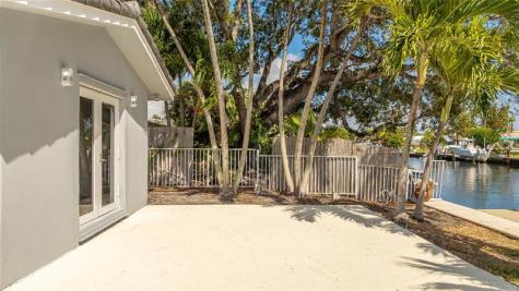 360 SE 5th Avenue Pompano Beach FL 33060