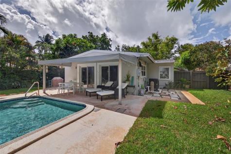 1009 NE 16th Place Fort Lauderdale FL 33305