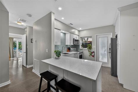 1009 NE 16th Place Fort Lauderdale FL 33305