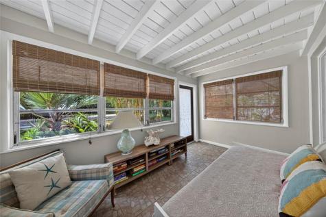 1009 NE 16th Place Fort Lauderdale FL 33305