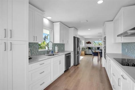 10999 Avenue 3rd Avenue Gulf Marathon FL 33050