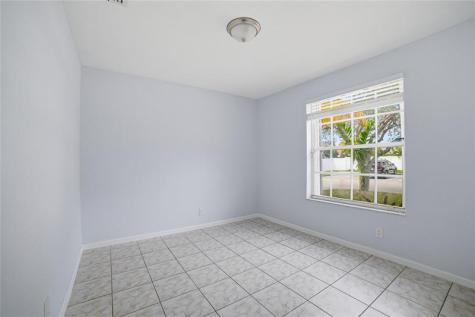 711 NW 182nd Way Pembroke Pines FL 33029